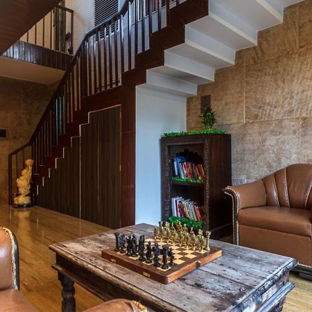 Saffronstays Urja, Lonavala - Private Villa With 2 Pools, Spa Room, Private Elevator & Waterfall Esterno foto